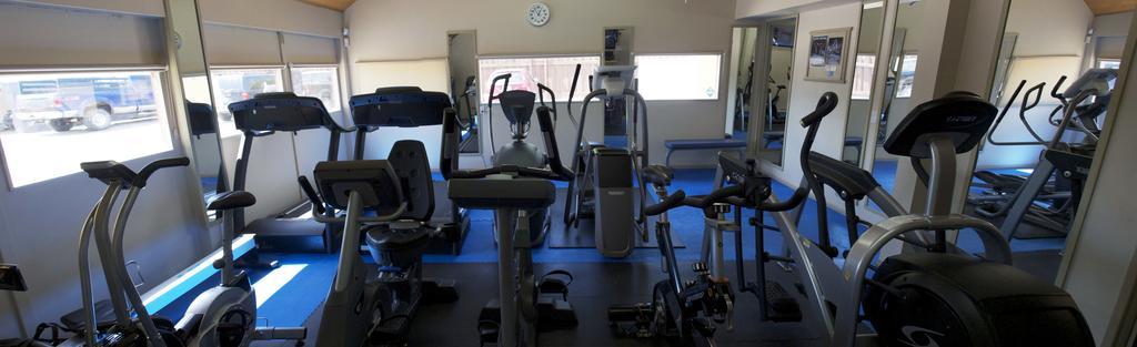 Ypc Fitness & Accomodations Invermere Room photo